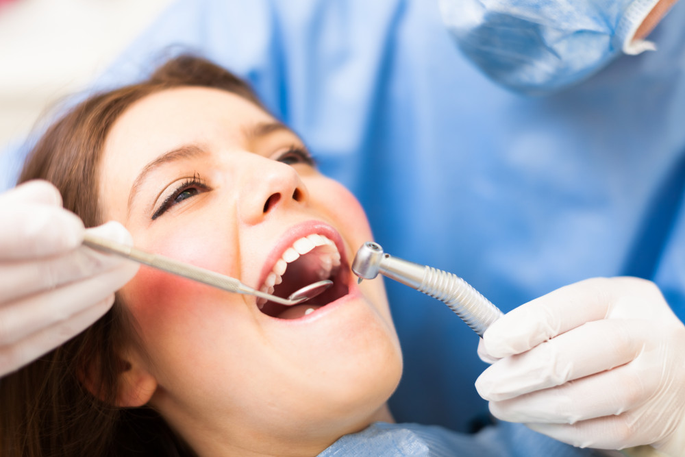 Un examen bucco-dentaire gratuit pour les femmes enceintes