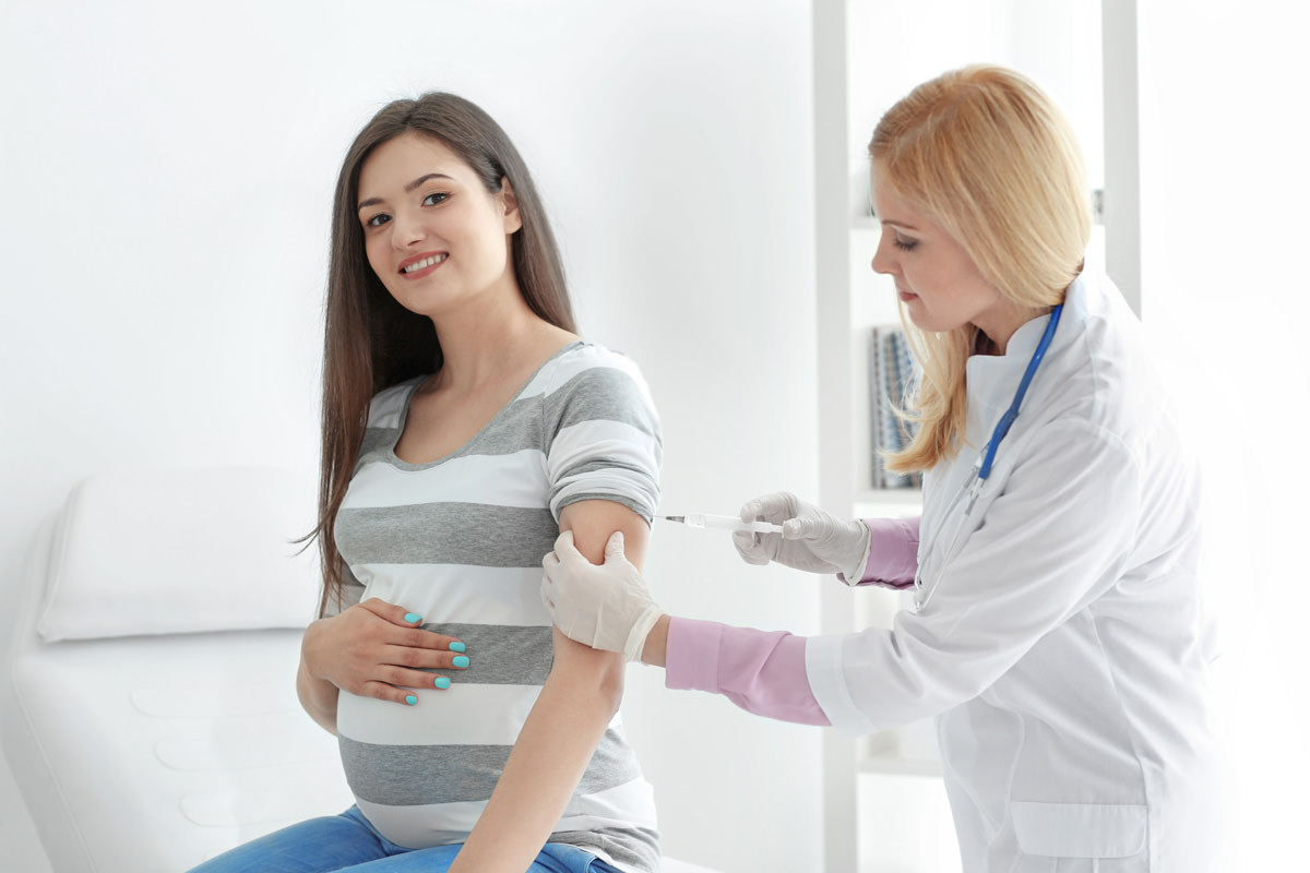 Le vaccin contre la grippe, pour les femmes enceintes aussi